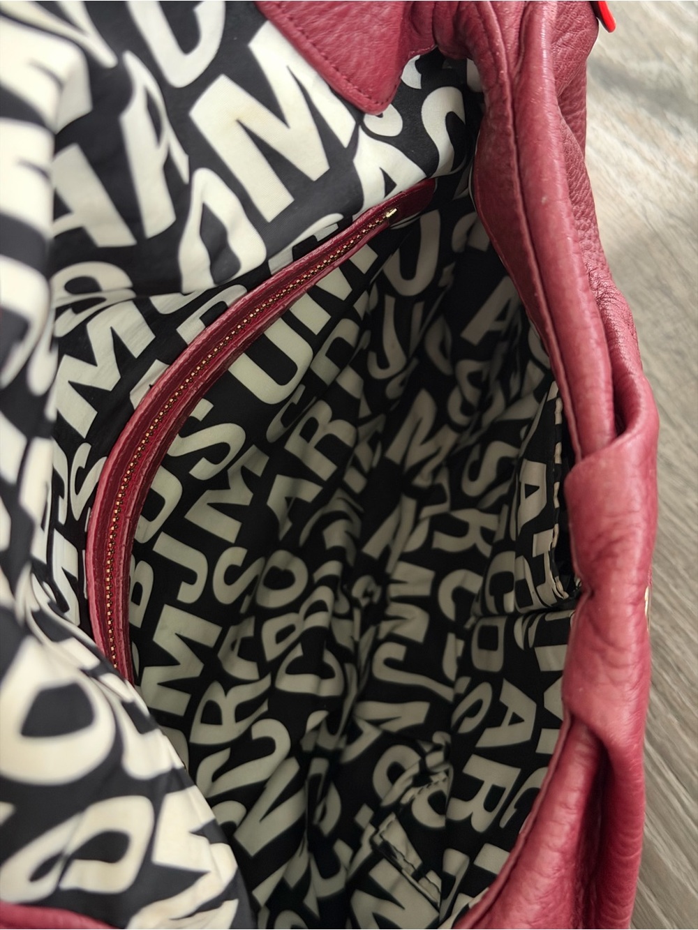 Marc by Marc Jacobs Burgundy Red Leather Crossbody with Coral Strap - Picture 9 of 11